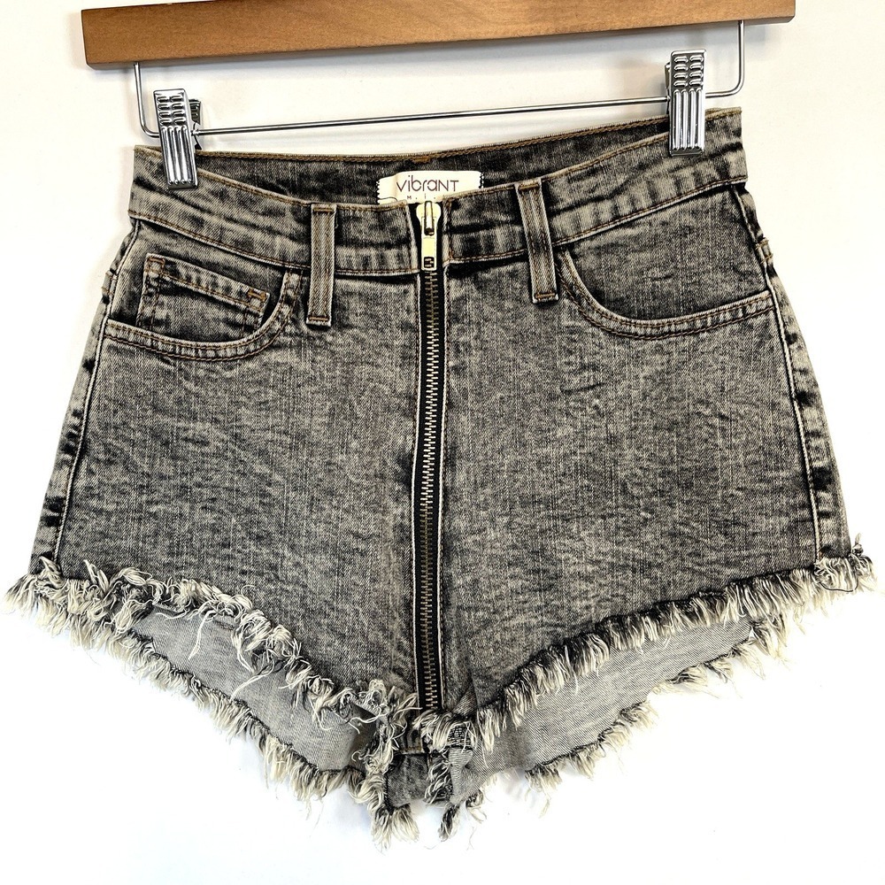 Vibrant MIU Womens‎ Boho Frayed Hem Zip Denim Shorts S Black Acid Wash Festival